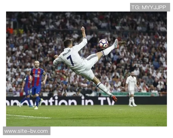 阿扎尔坦言不愿追随C罗生活梅罗之后或有我与内马尔的时代 阿扎尔坦言不愿追随C罗生活梅罗之后或有我与内马尔的时代